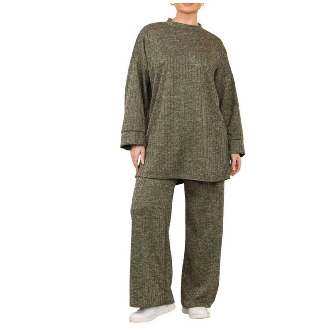 Women’s velvet hooded tracksuit set in Khaki color